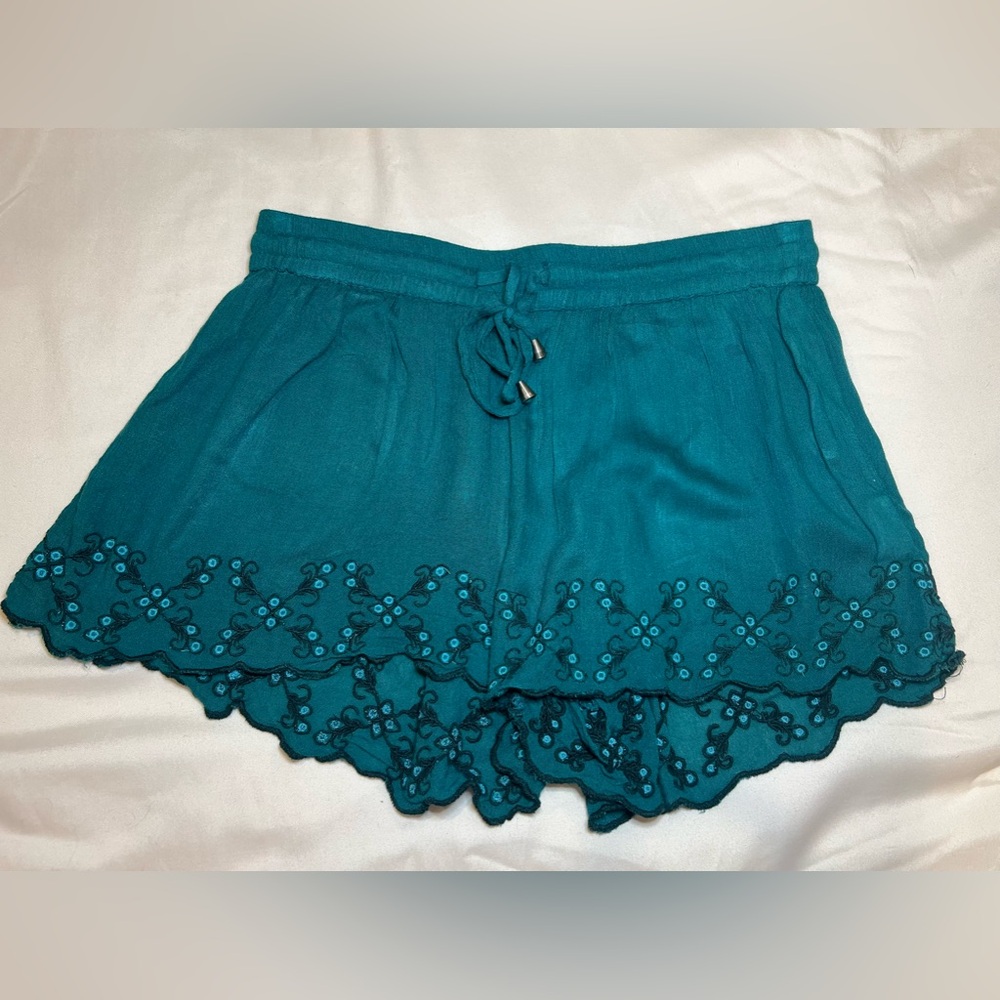 Earthbound Shorts Size M
